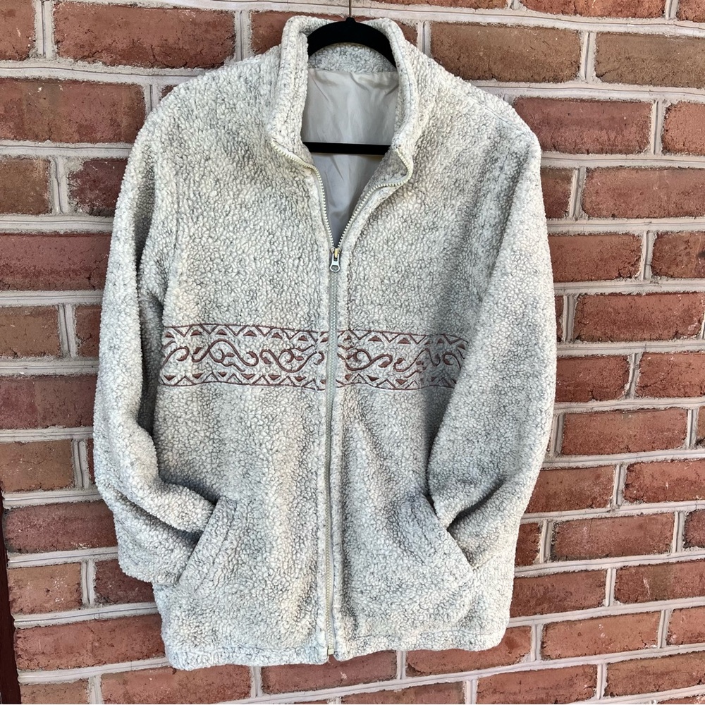 Reversible fleece coat. Great for walking, hiking, shopping and city streets M